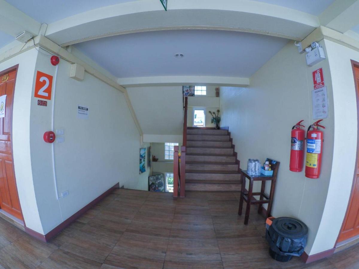 Pudsadee Hotel Чиангмай Экстерьер фото